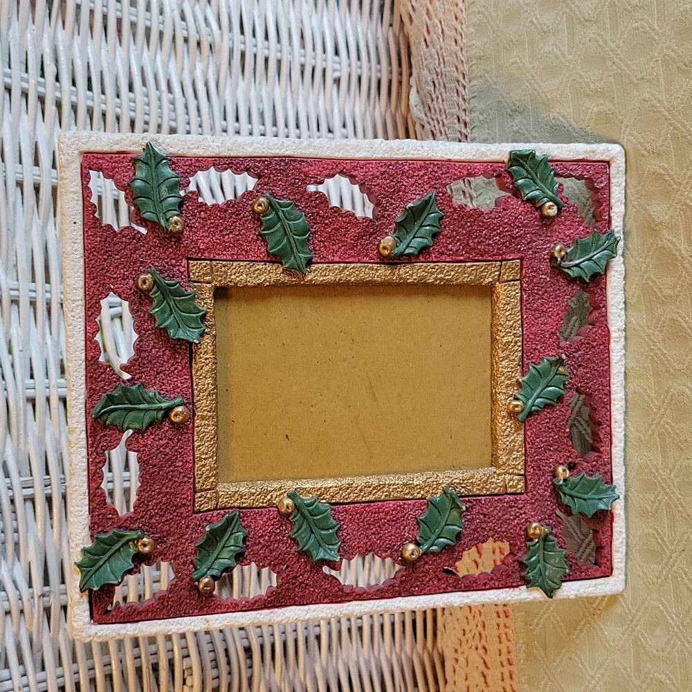 Holly Leaf Christmas Frame